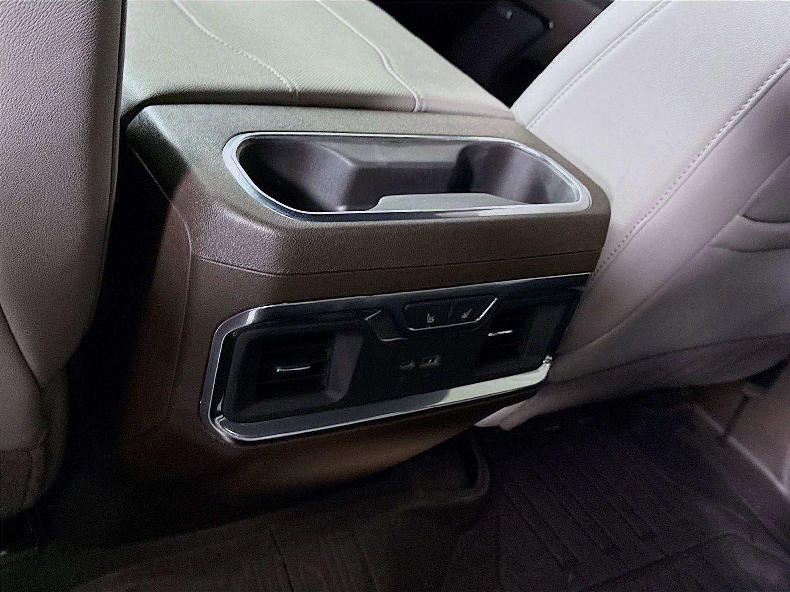 Used 2024 GMC Sierra 1500 SLT image 19