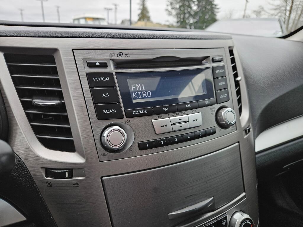 Used 2013 Subaru Outback 2.5i Premium image 17