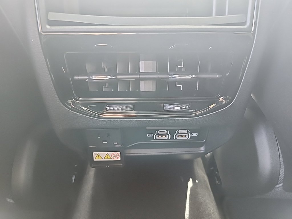 New 2026 Jeep Grand Cherokee Laredo X RWD image 22