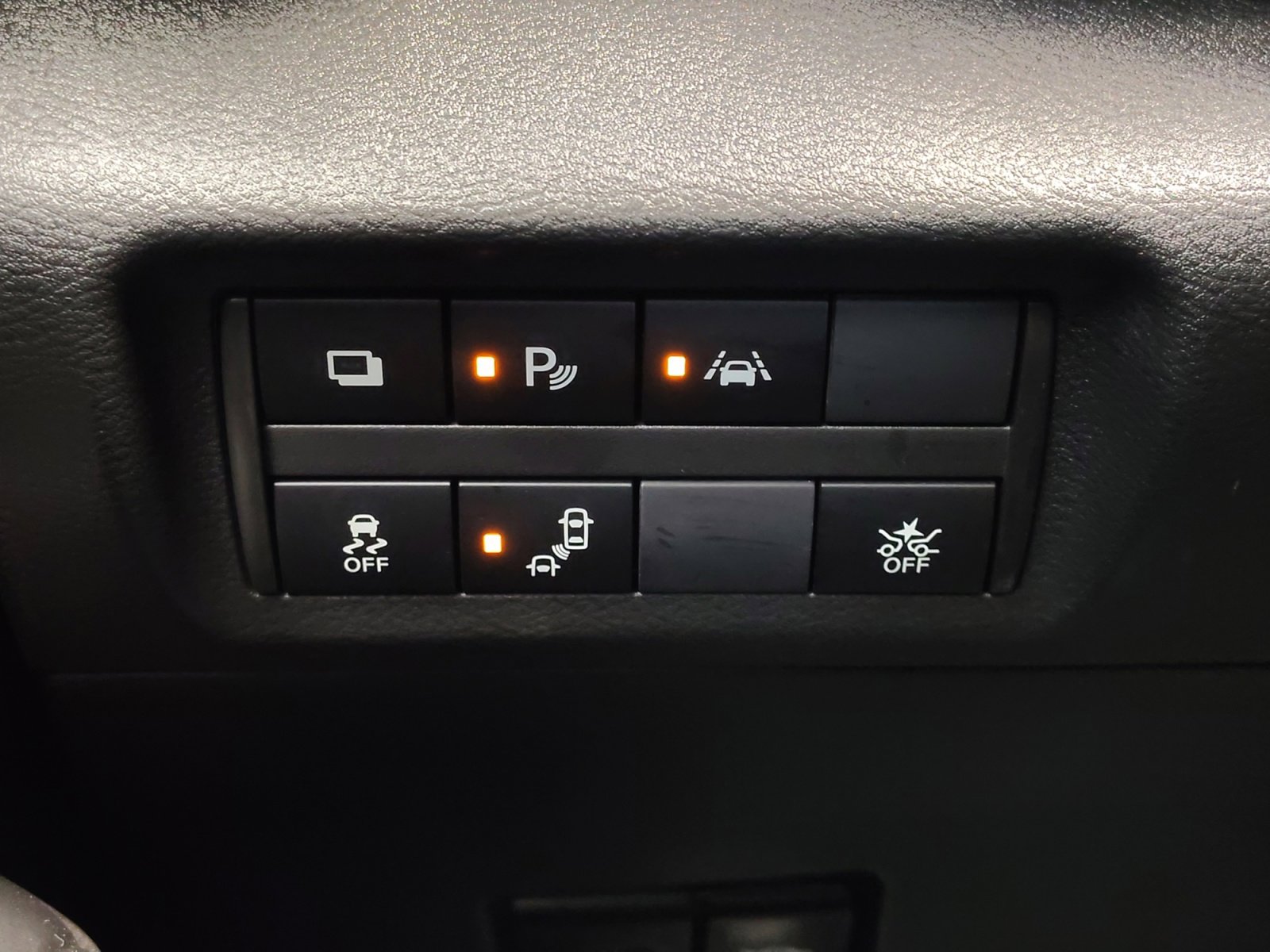 Certified 2025 Nissan Kicks Play S FWD image 26