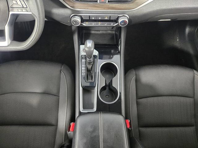 Used 2024 Nissan Altima 2.5 SV FWD image 24