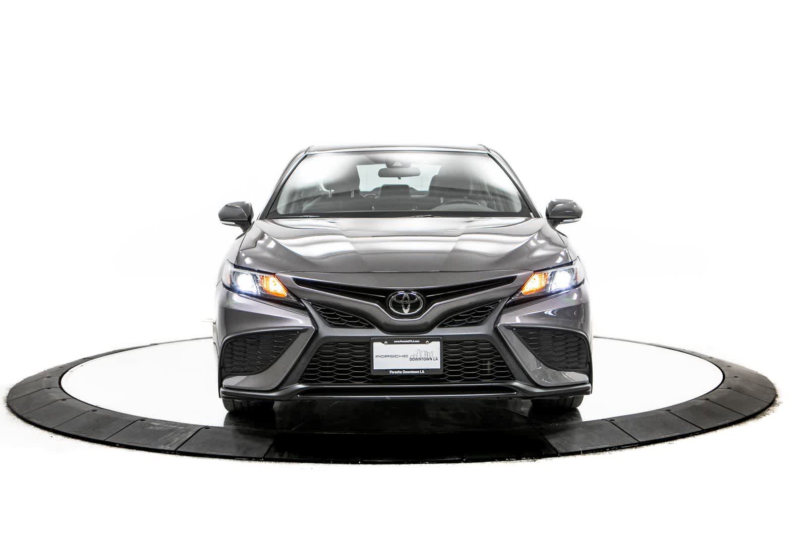 Used 2023 Toyota Camry SE FWD image 10