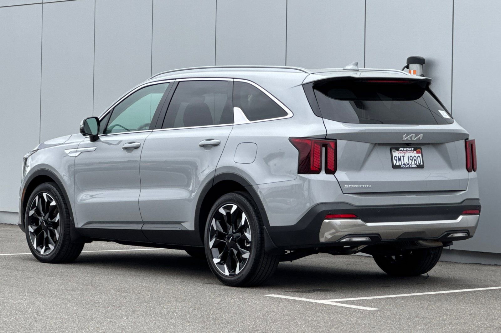 Used 2024 Kia Sorento SX FWD image 3