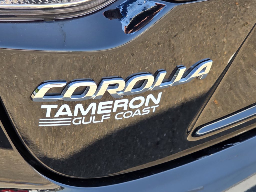 Used 2025 Toyota Corolla LE FWD image 24