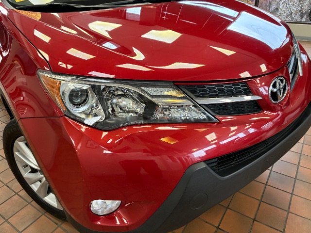 Used 2015 Toyota RAV4 Limited w/ Technology Package image 2