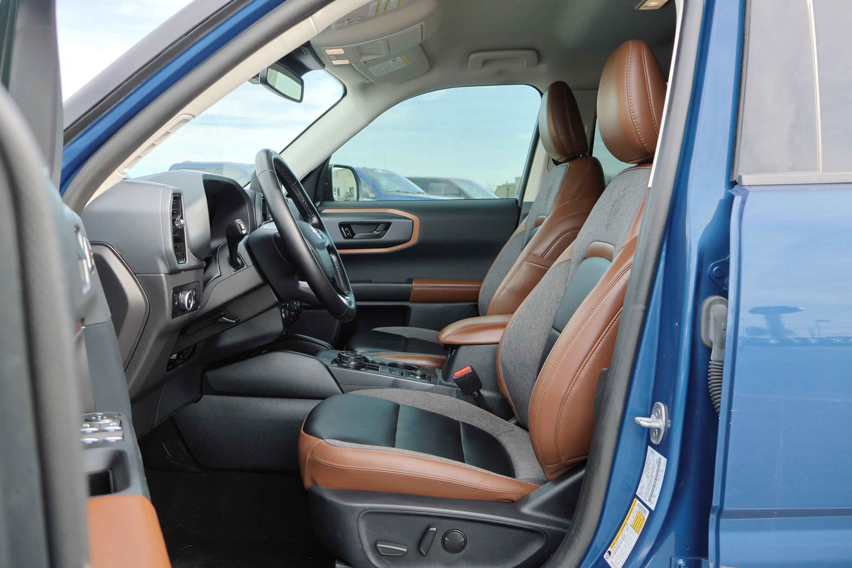 Used 2024 Ford Bronco Sport Outer Banks image 13