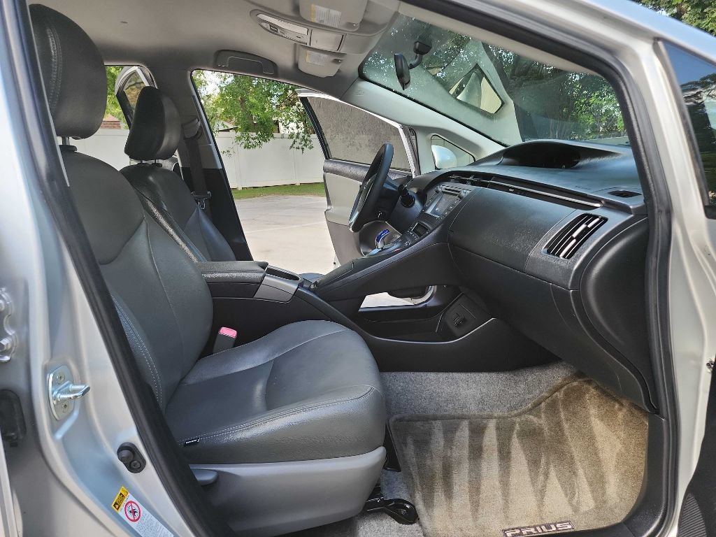 Used 2012 Toyota Prius Two FWD image 37