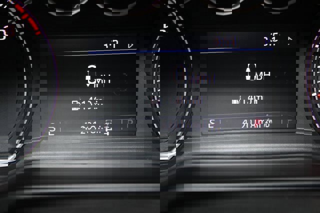 Used 2022 Chevrolet Silverado 1500 LT w/ Z71 Off-Road Package image 10