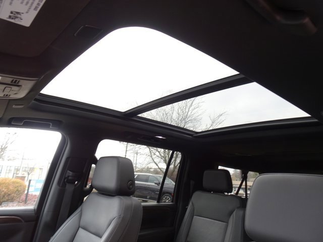 Used 2023 Chevrolet Suburban Z71 w/ Max Trailering Package image 13
