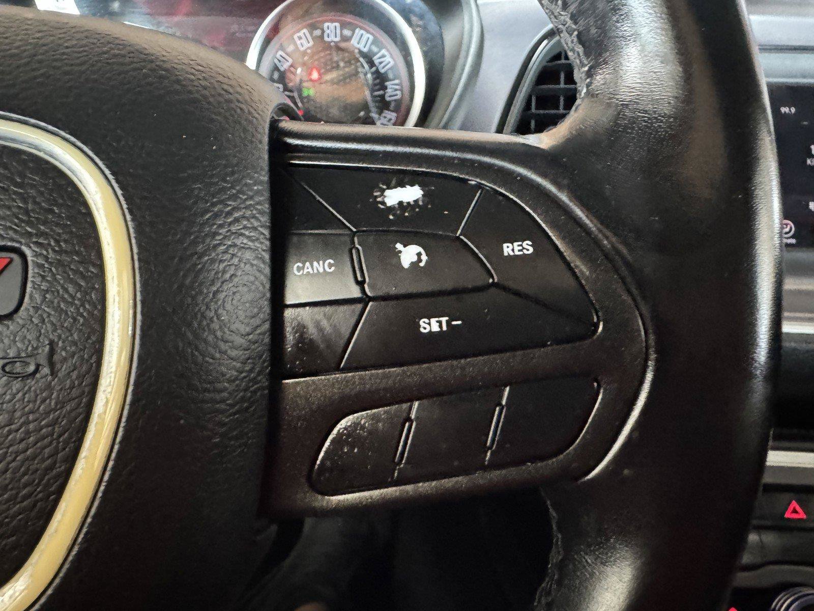 Used 2020 Dodge Challenger SXT RWD image 21