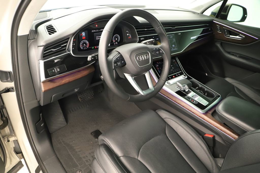 Certified 2023 Audi Q7 3.0T Prestige AWD/4WD image 13