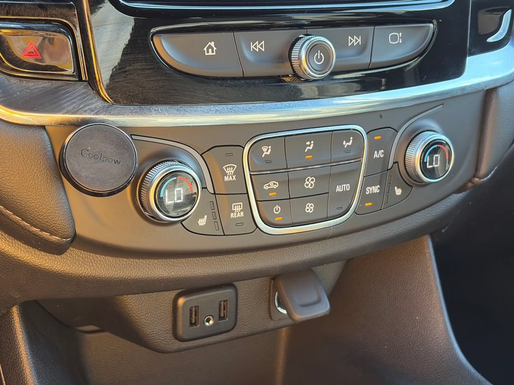 Used 2023 Chevrolet Traverse LT AWD/4WD image 24