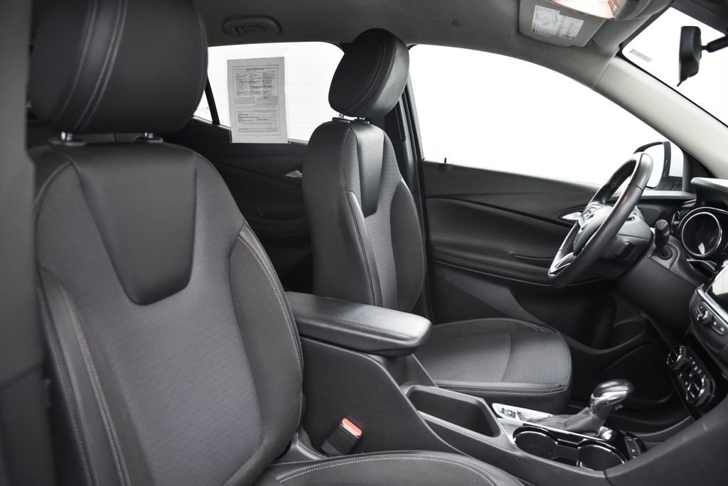 Used 2022 Buick Encore GX Select image 15