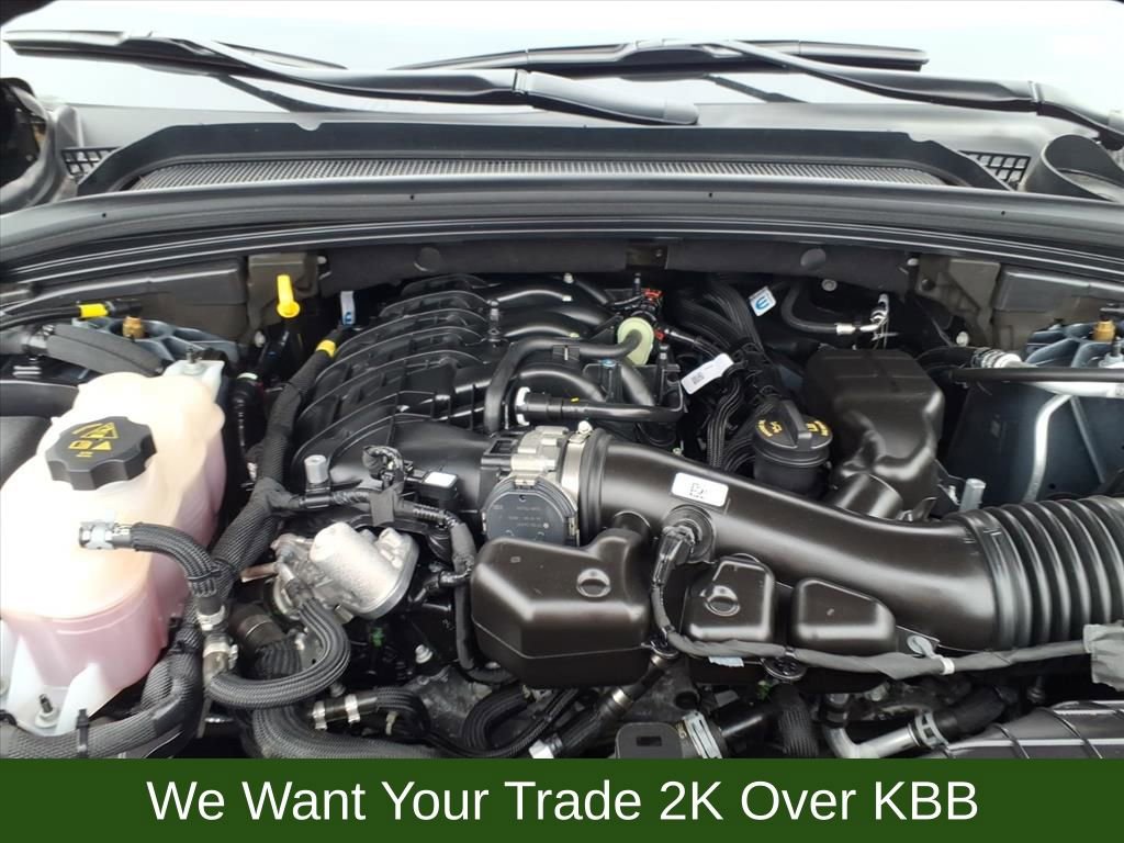 Used 2025 Jeep Grand Cherokee Overland w/ Adv Protech Group III image 32