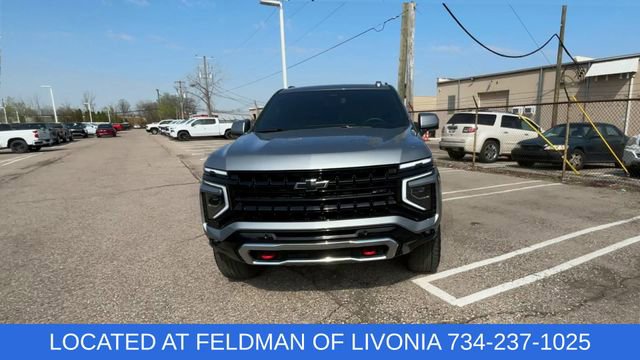 Certified 2025 Chevrolet Suburban Z71 w/ Comfort Package AWD/4WD image 2