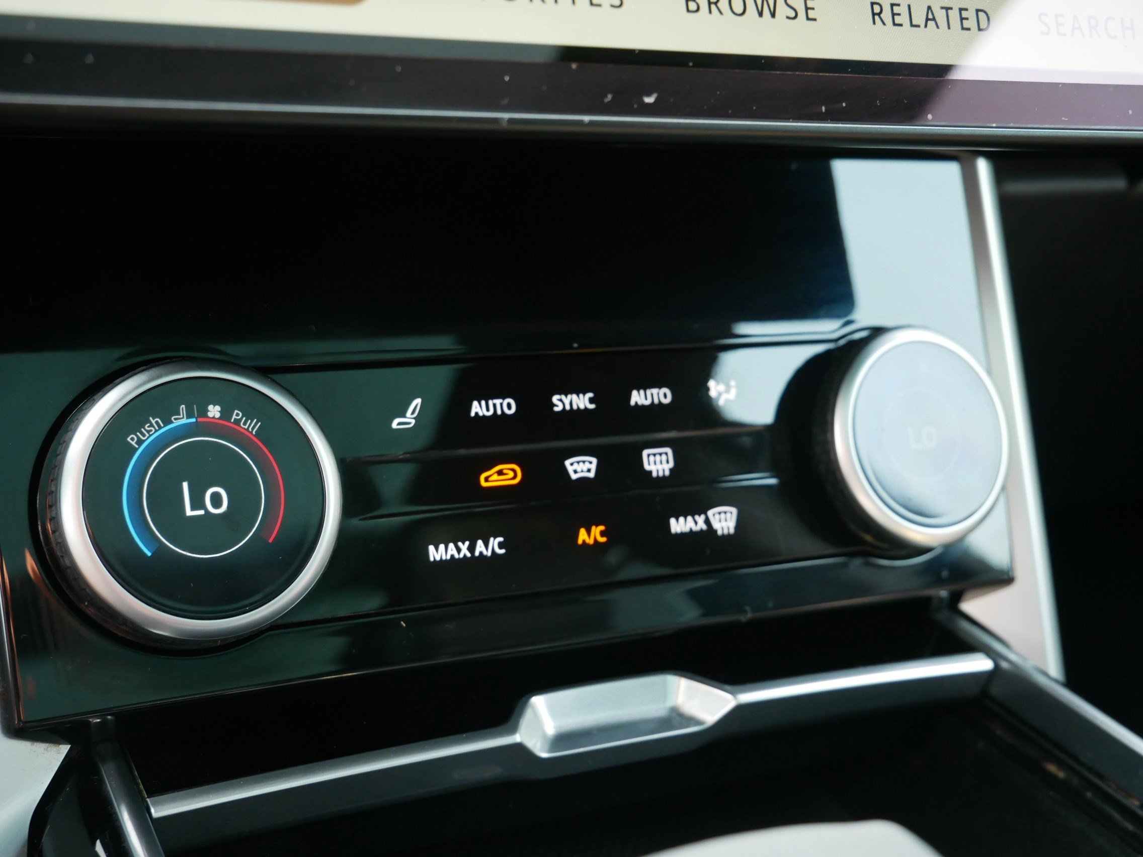 Used 2023 Land Rover Range Rover SE image 31