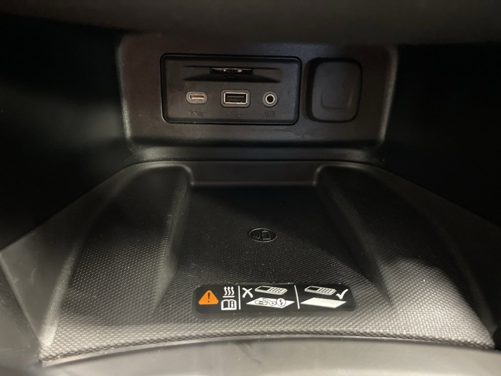 Used 2020 Chevrolet Equinox Premier image 41