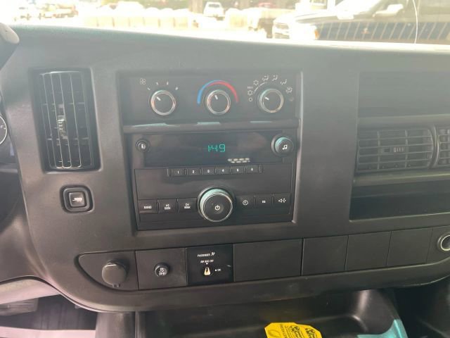 Used 2013 Chevrolet Express 2500 image 8