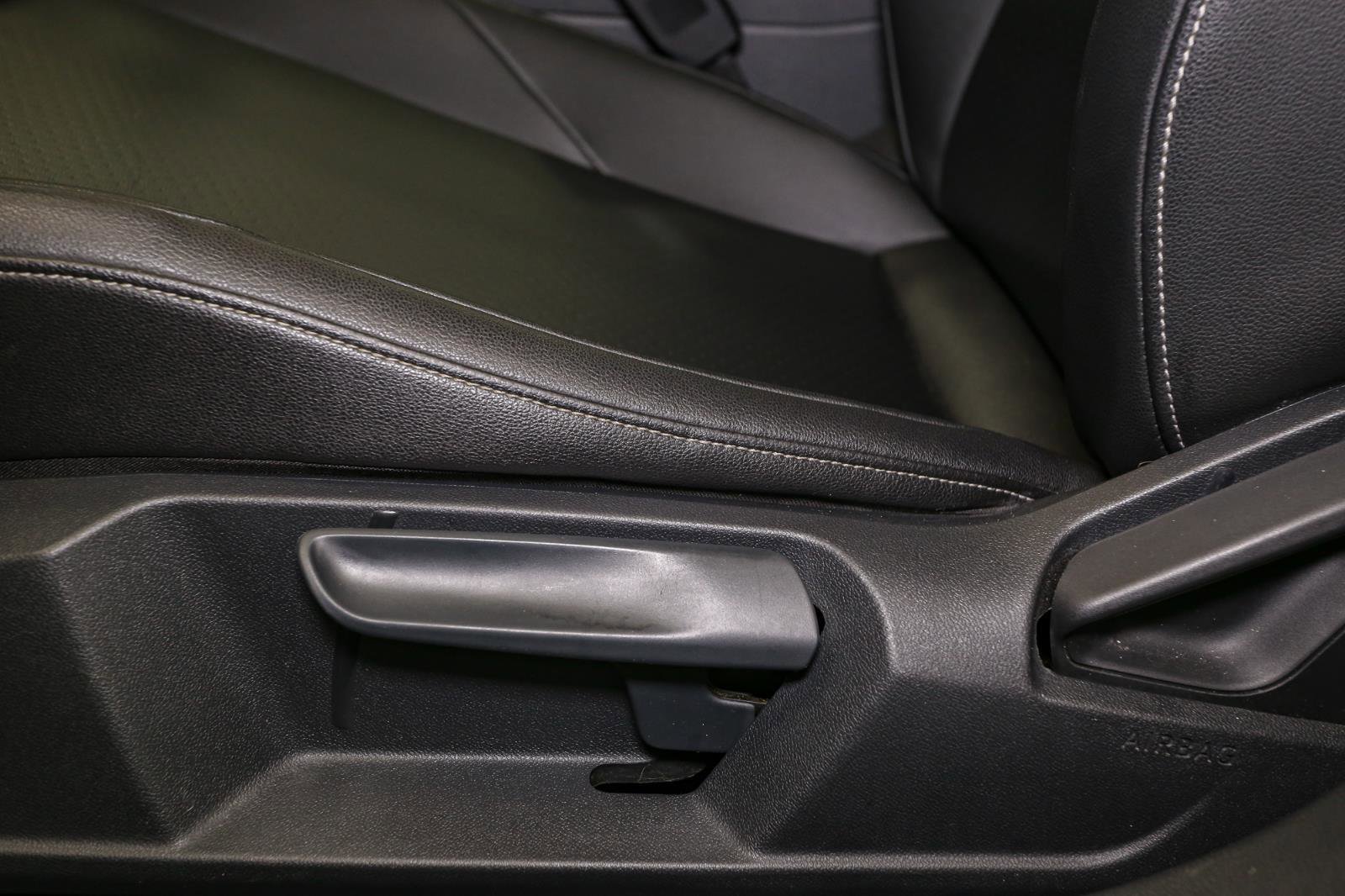 Certified 2019 Volkswagen Jetta SE image 39