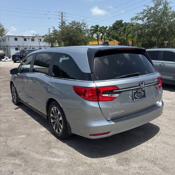 Used 2022 Honda Odyssey EX-L image 3