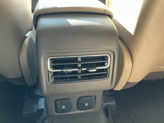 Used 2023 Lincoln Corsair Reserve w/ Equipment Group 201A FWD image 18