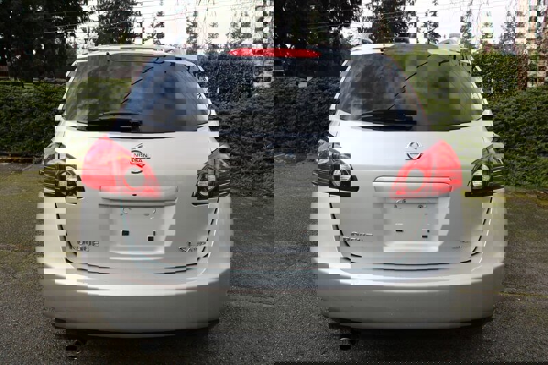 Used 2009 Nissan Rogue SL w/ Premium Pkg image 11