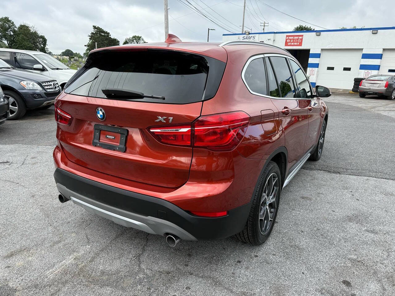 Used 2018 BMW X1 xDrive28i image 6