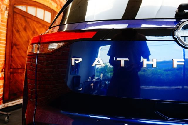 Certified 2024 Nissan Pathfinder SL AWD/4WD image 73