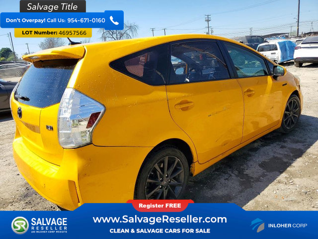 Used 2014 Toyota Prius V Five image 4