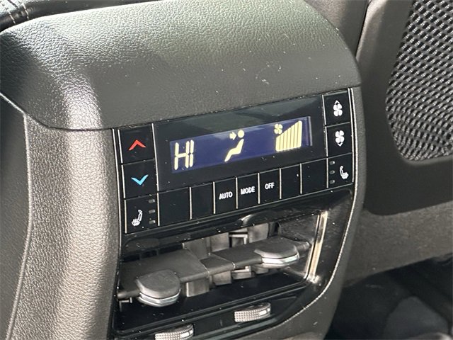 Used 2023 Jeep Grand Cherokee L Limited image 23