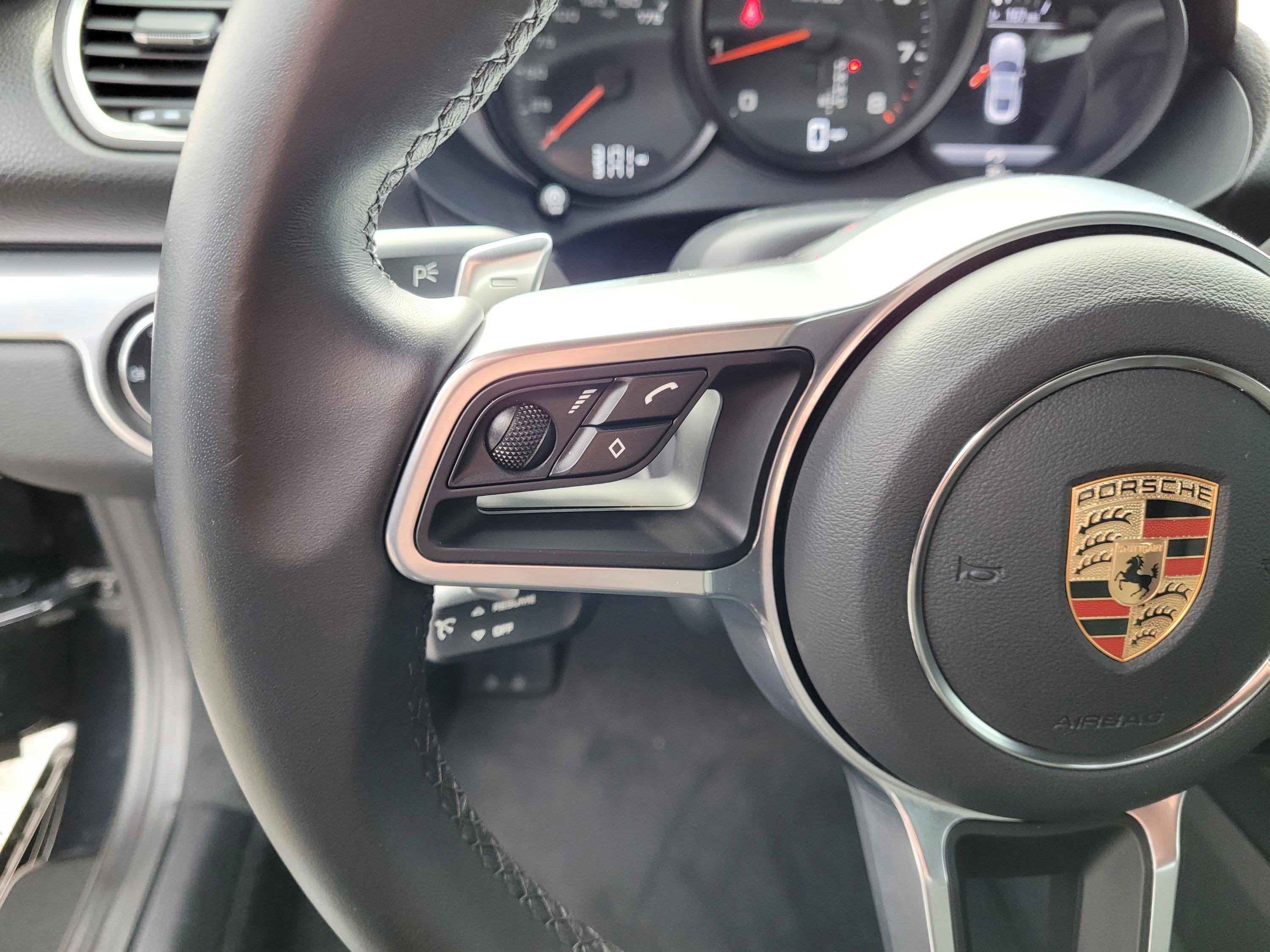 Used 2025 Porsche 718 Cayman image 16