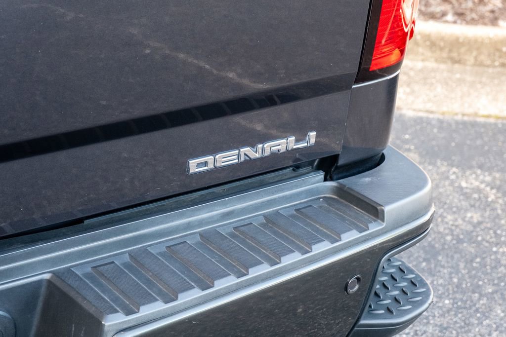 Used 2015 GMC Sierra 2500 Denali w/ Duramax Plus Package image 37