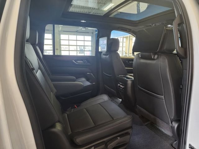 Used 2025 GMC Yukon XL Denali w/ Advanced Technology Package image 21