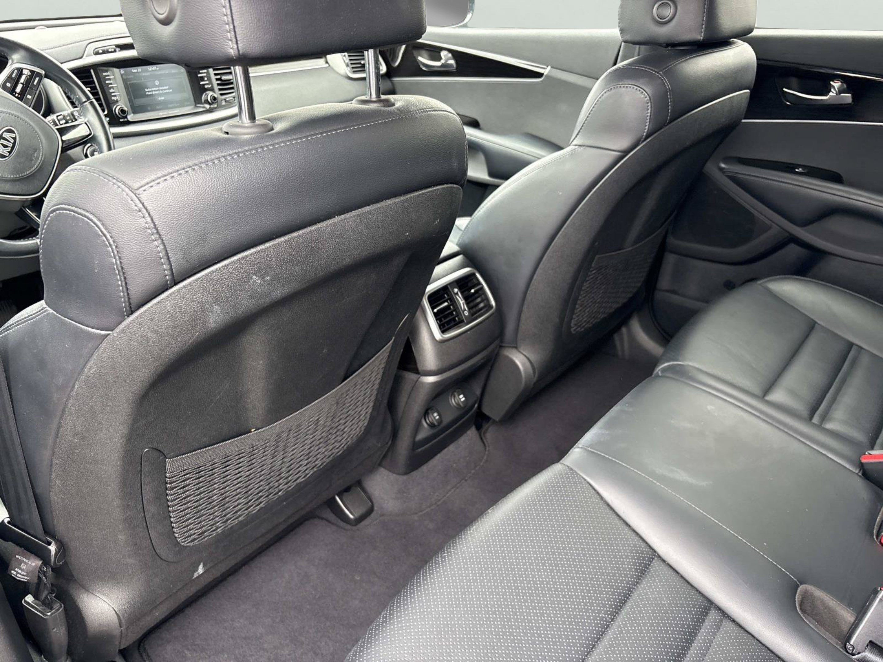 Used 2019 Kia Sorento EX AWD/4WD image 12