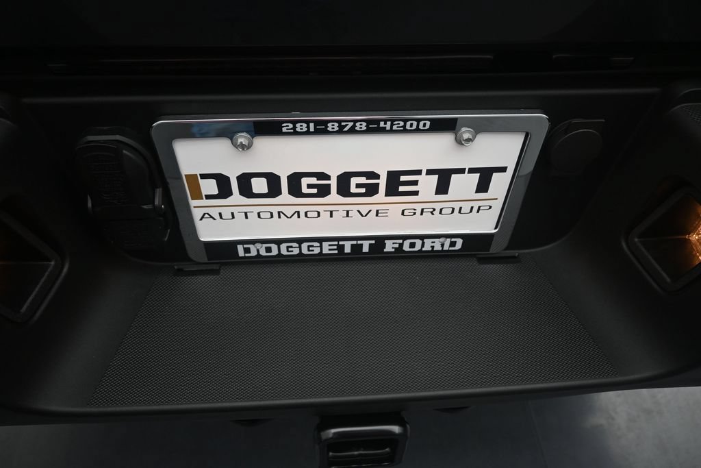New 2026 Ford F250 XLT w/ FX4 Off-Road Package AWD/4WD image 23