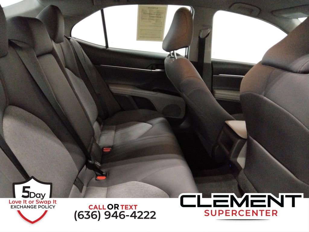 Used 2020 Toyota Camry LE image 30