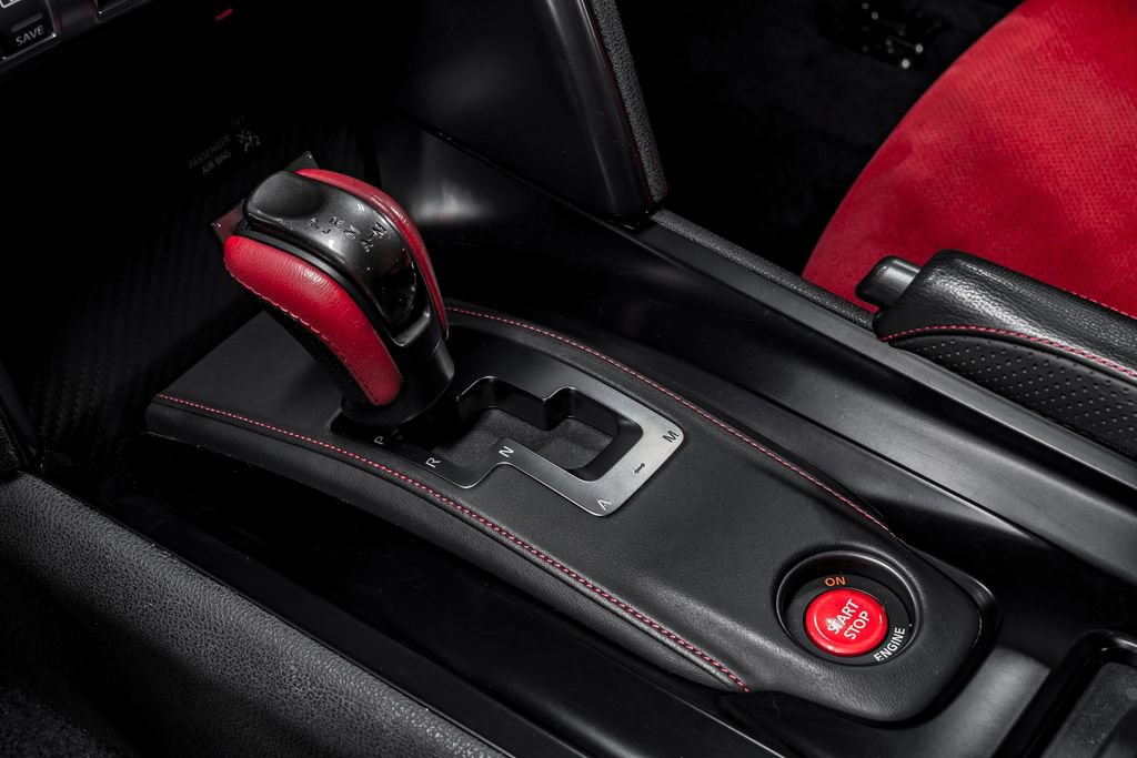 Used 2016 Nissan GT-R NISMO AWD/4WD image 25