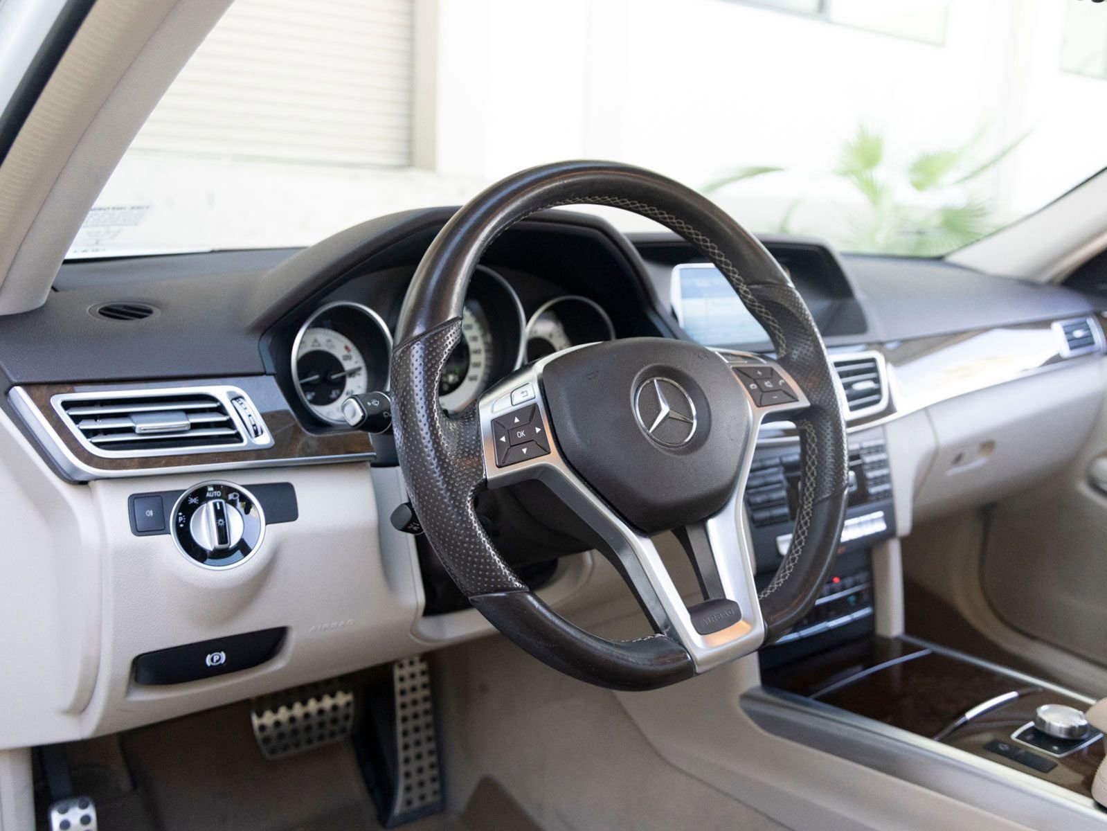 Used 2015 Mercedes-Benz E 350 4MATIC Wagon image 15
