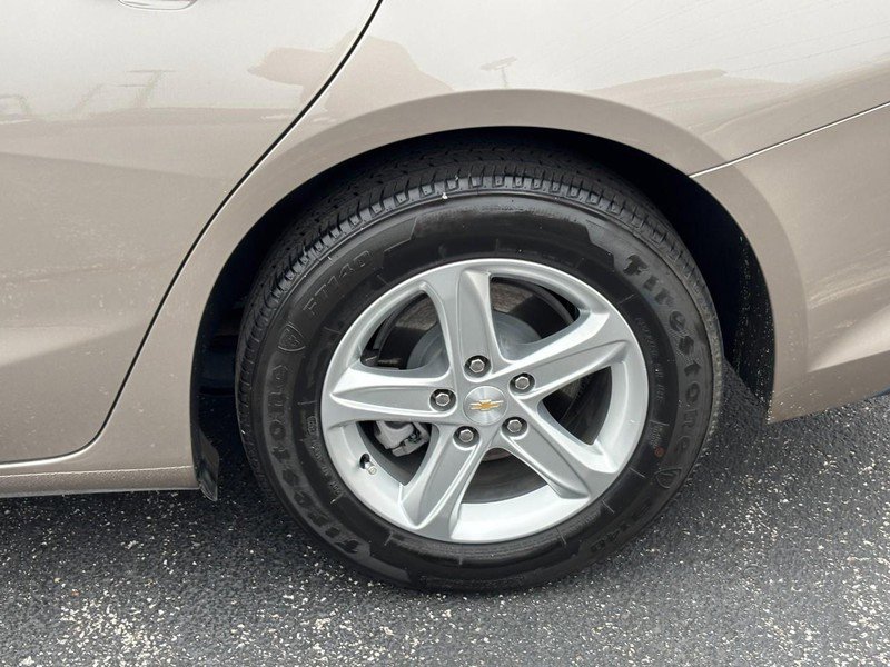 Used 2024 Chevrolet Malibu LS image 9