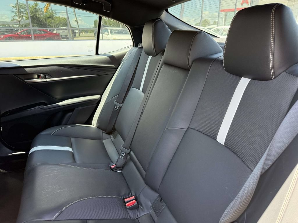 Used 2025 Toyota Camry SE w/ Convenience Package FWD image 14