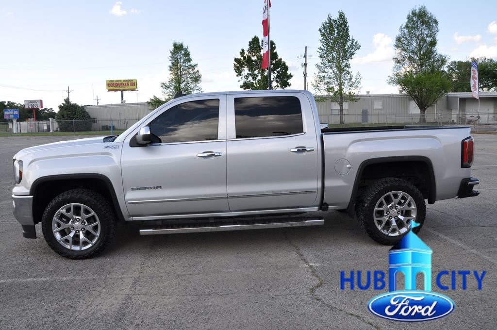 Used 2018 GMC Sierra 1500 SLT w/ SLT Premium Package AWD/4WD image 2