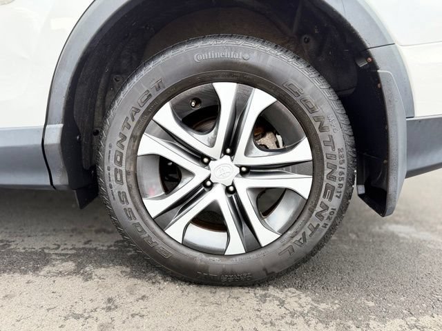 Used 2017 Toyota RAV4 LE w/ Carpet Mat Package AWD/4WD image 26