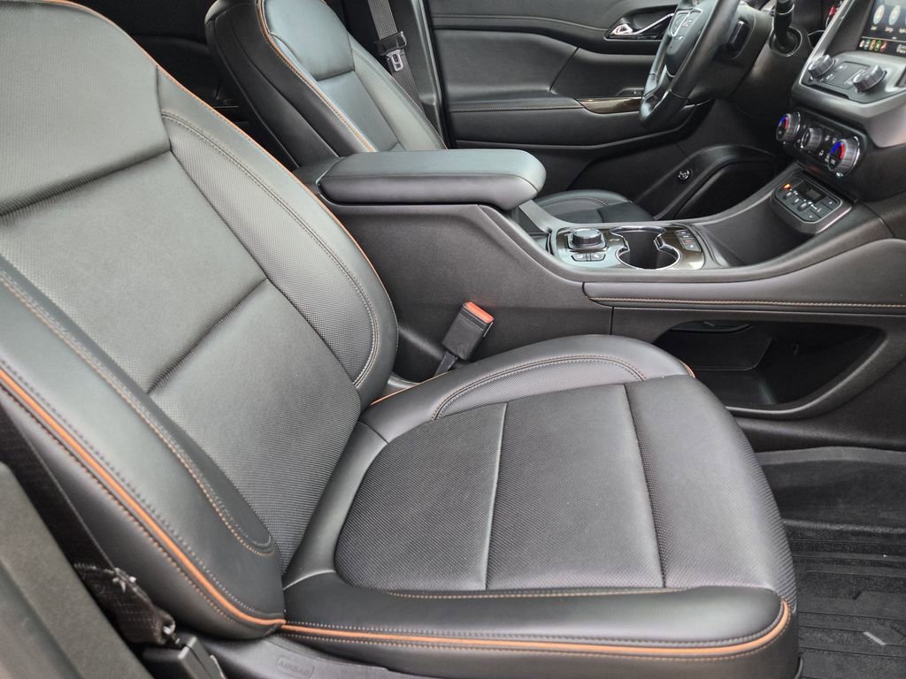 Used 2023 GMC Acadia AT4 w/ Technology Package image 12