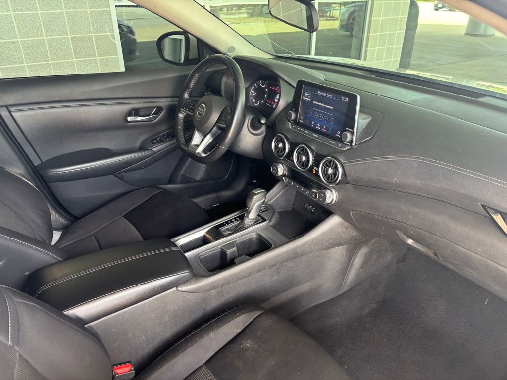 Used 2021 Nissan Sentra SV FWD image 12