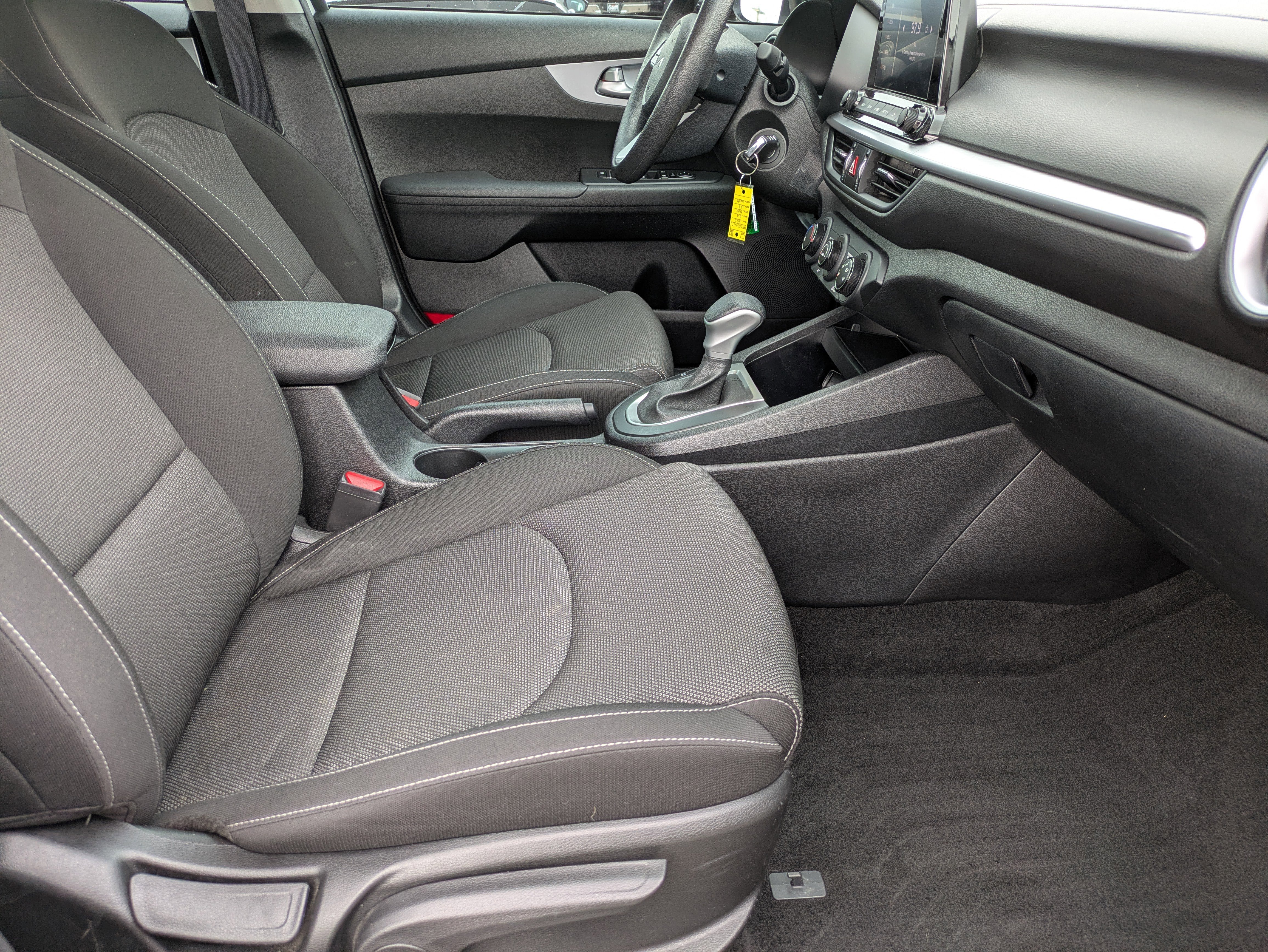 Used 2023 Kia Forte LXS w/ LXS Technology Package image 11