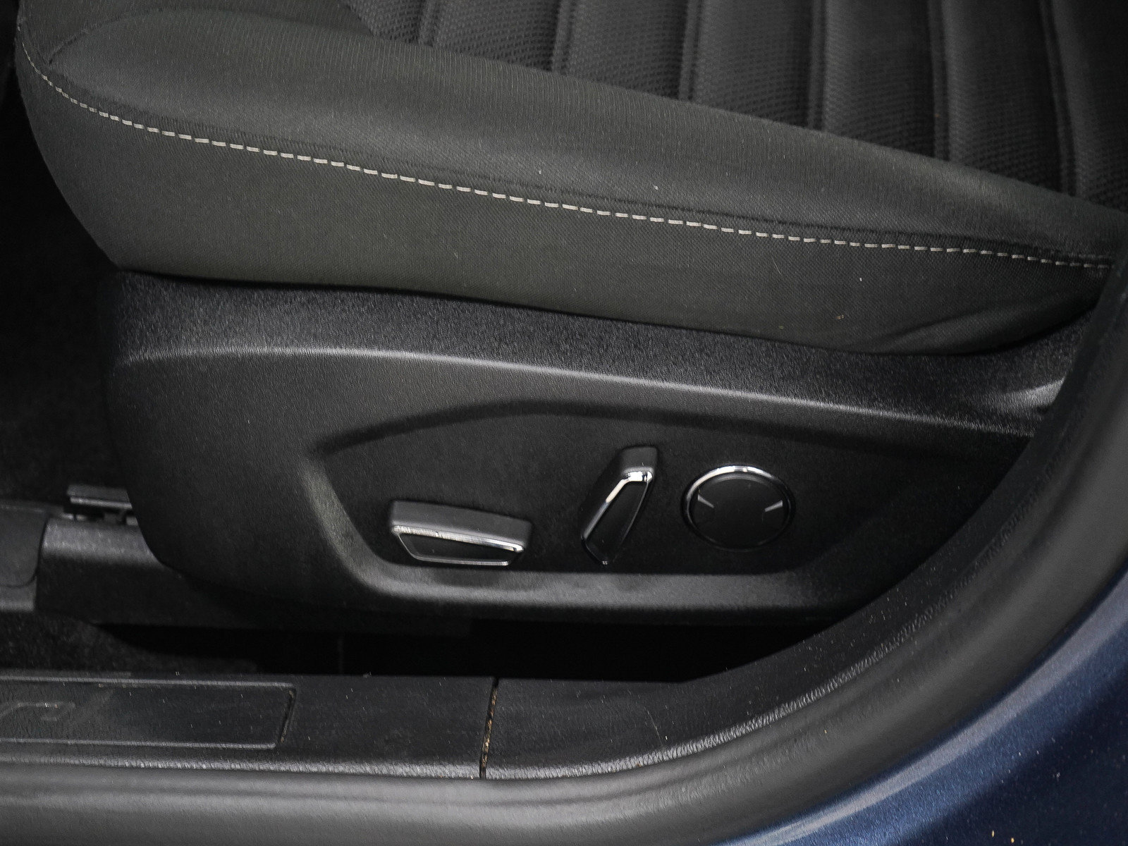 Used 2019 Ford Fusion SE FWD image 20