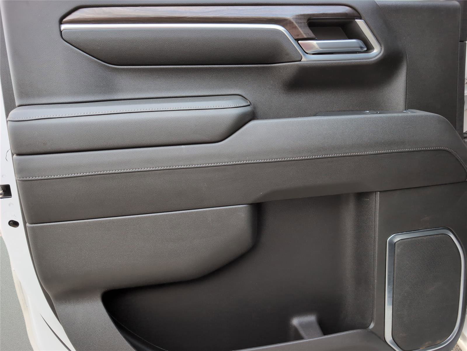 Used 2022 Chevrolet Silverado 1500 LTZ image 29