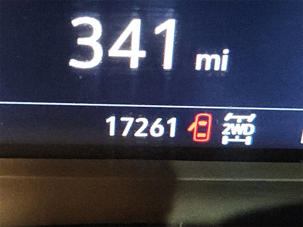 Used 2025 Cadillac XT5 Premium Luxury image 16