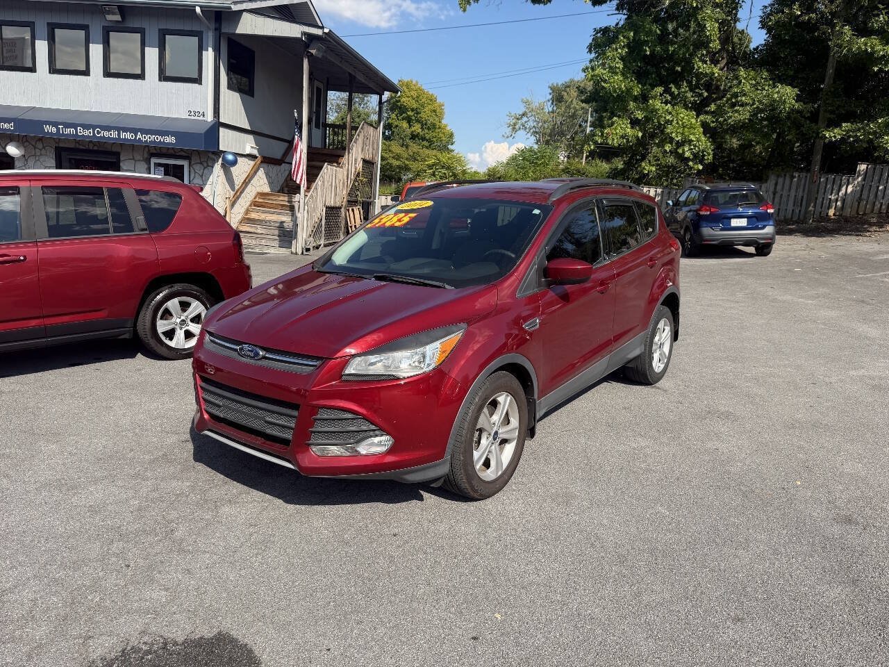 Used 2014 Ford Escape SE w/ Equipment Group 201A FWD image 2