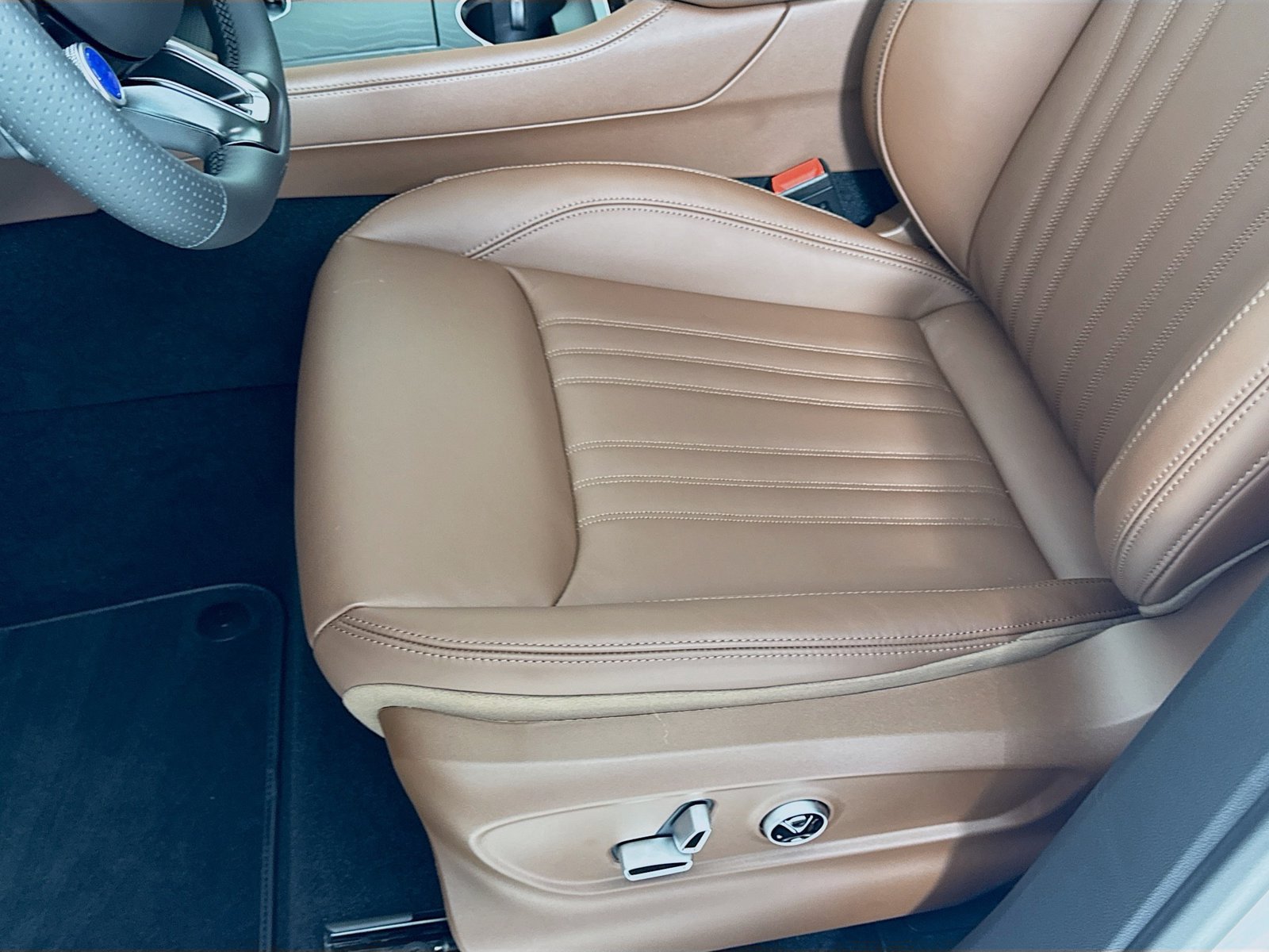 Used 2025 Maserati Grecale GT AWD/4WD image 19